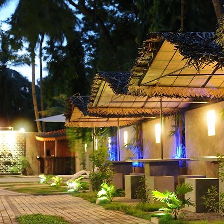 Hotel Tinaya Dambulla Esterno foto