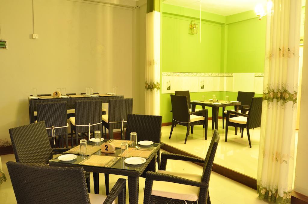 Hotel Tinaya Dambulla Esterno foto